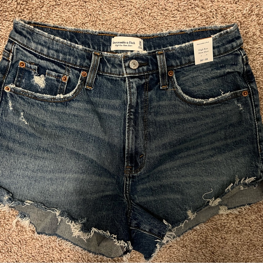Abercrombie & Fitch High Rise Mom Short